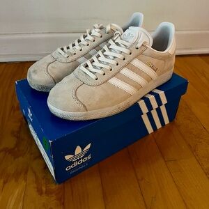 Retro Women’s Adidas Gazelle Shoes